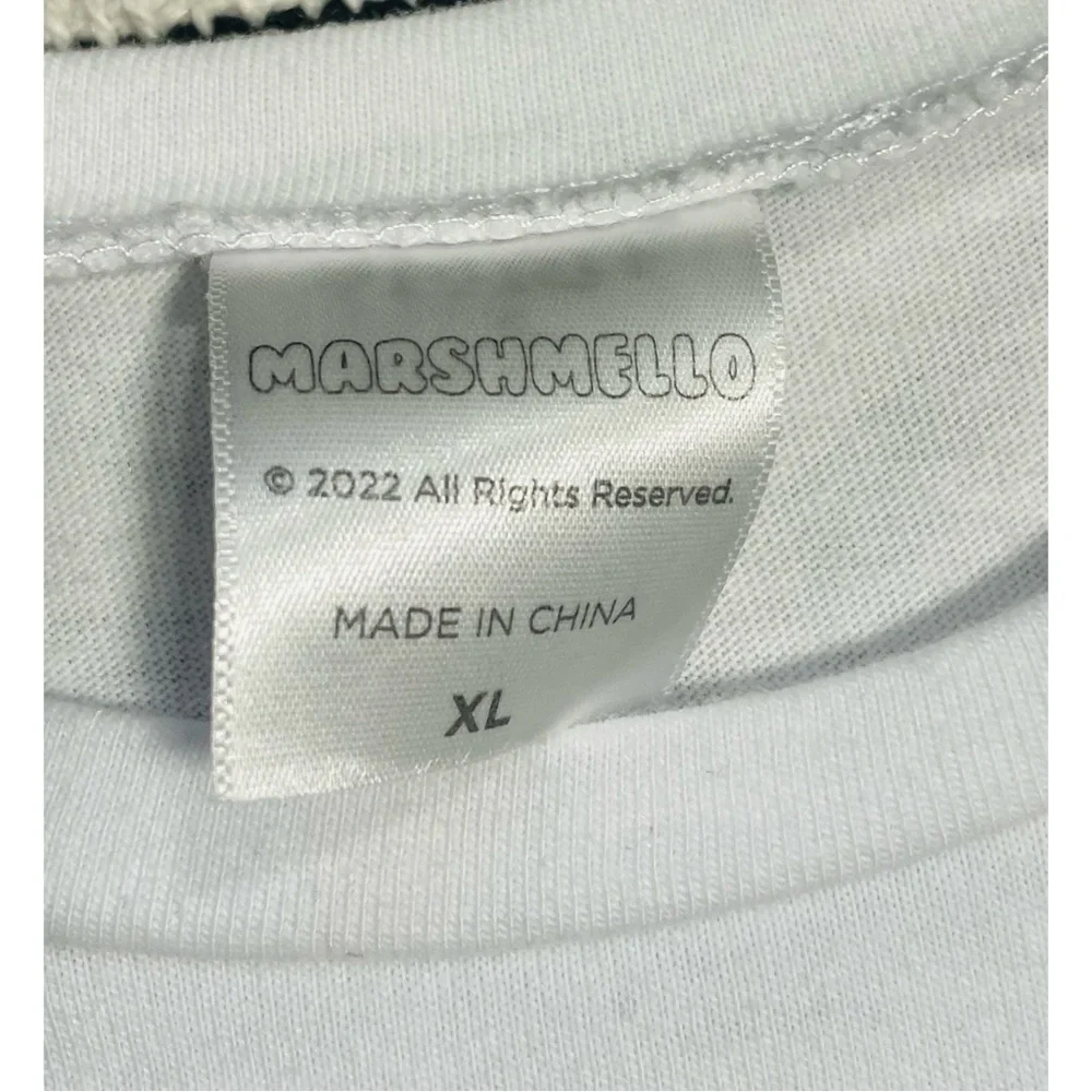 Spirit Halloween DJ Marshmello Costume - Picture 4 of 15
